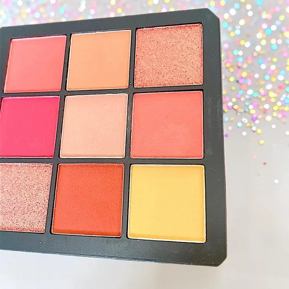 HUDA BEAUTY Coral Obsessions 9-Shade Eyeshadow Palette  9 x 0.04 oz New In Box